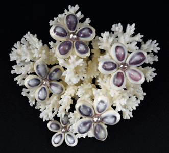 Set of 5 Cowrie Flowers