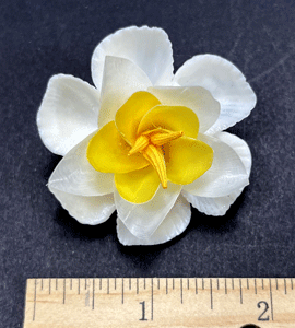 Daffodil Brooch 2